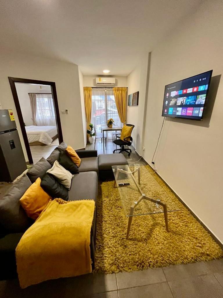 Lovely & Cozy 1 Bedroom Serviced Apartment Accra Exterior photo
